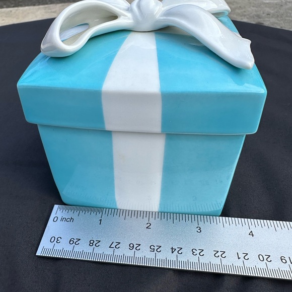 Tiffany & Co Venetian Link Necklace , Bracelet and Jewlery Box - Picture 7 of 14